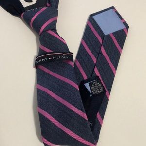 ✨ TOMMY HILFIGER ✨ Cotton Silk Blend Tie.